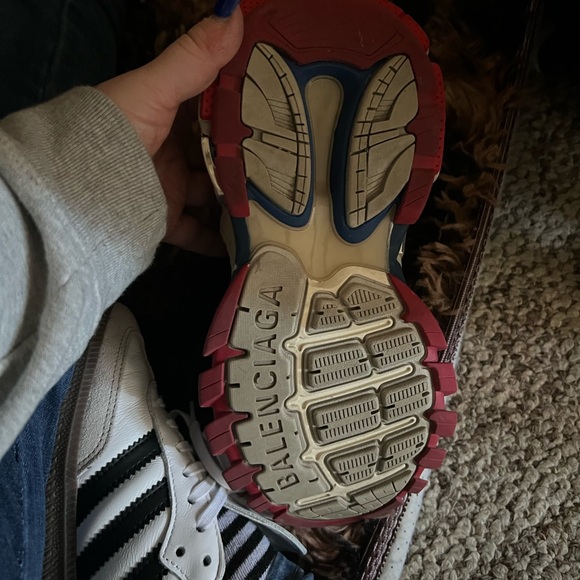 Balenciga shoes like new … no box - Picture 5 of 6